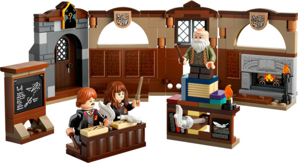 LEGO Harry Potter Zamek Hogwart: zajęcia z zaklęć i uroków 76442, zdjęcie 3