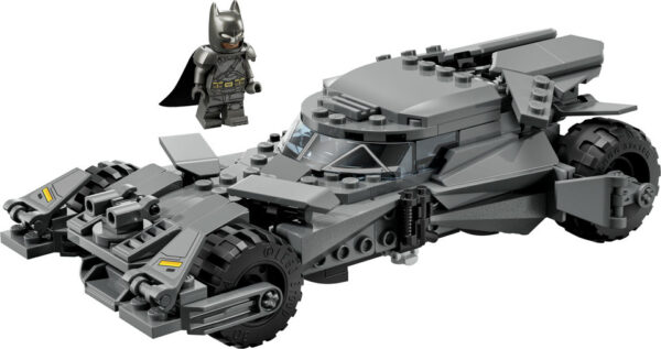 LEGO DC Batmobil z filmu Batman v Superman 76331, zdjęcie 3