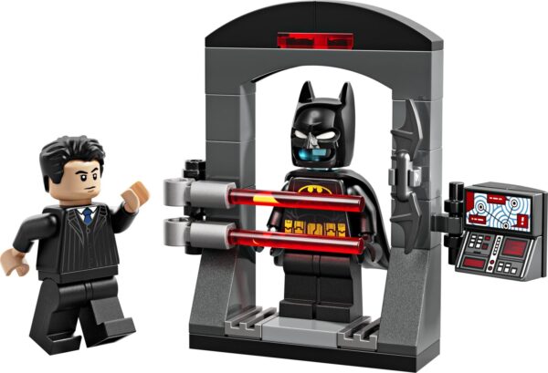LEGO DC Bruce Wayne i Kostium Batmana 30726, zdjęcie 2