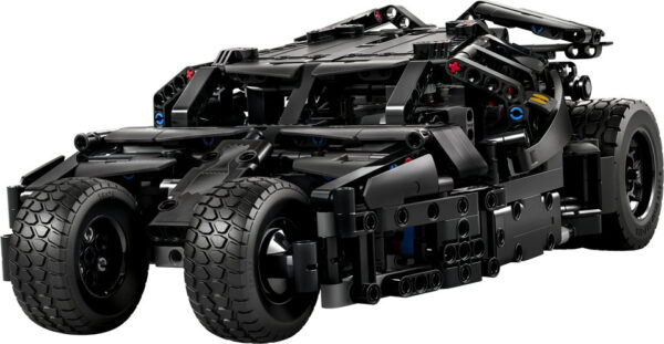 LEGO Technic Batmobile Tumbler 42239 — zdjęcie 3