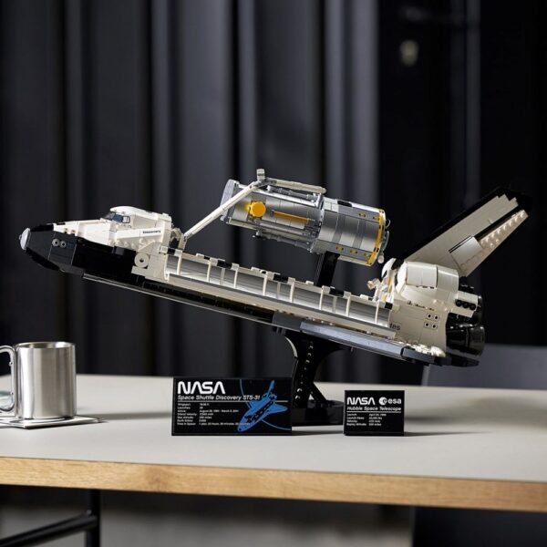 LEGO Creator 3w1 Creator Expert - Wahadłowiec Discovery NASA 10283 — zdjęcie 3